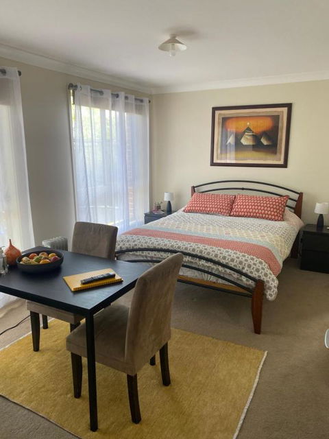 Private Room With Ensuite And Parking Close To Wollongong CBD - Darwin Holiday 0