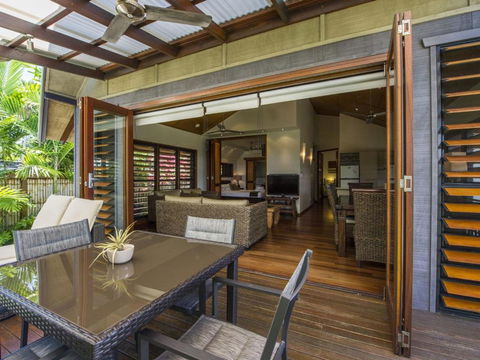 Pure Magnetic Villa 3 - Darwin Holiday 3