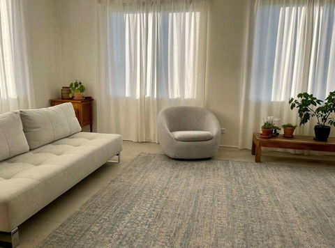 Pyramid Views - Darwin Holiday 0