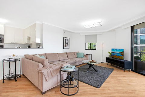 Pyrmont 2 Bed Apartment - Prime Location W Parking - Darwin Holiday 0