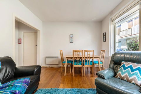 Quaint & Homey Ripponlea Flat - Darwin Holiday 2