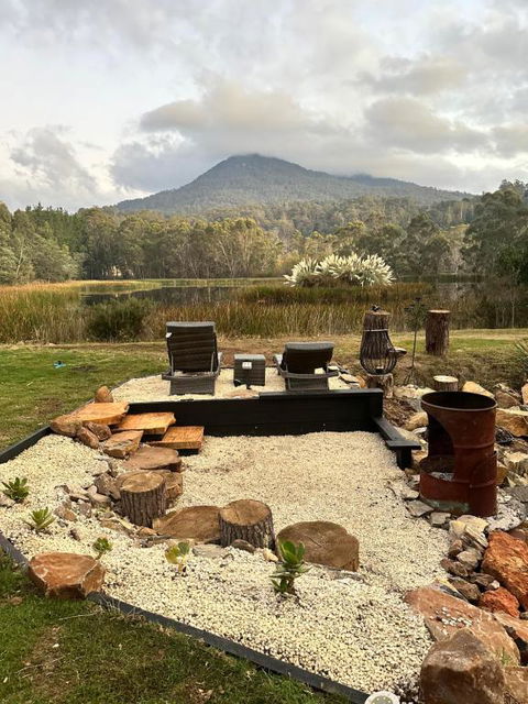Quamby Bluff Lake House, Deloraine, Tasmania - Darwin Holiday 2