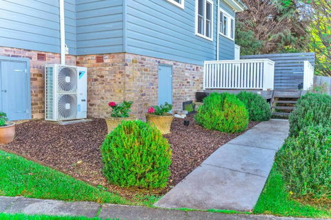 Quarry Hill Cottage, 1 Minute Walk Into Berrima. - Darwin Holiday 2