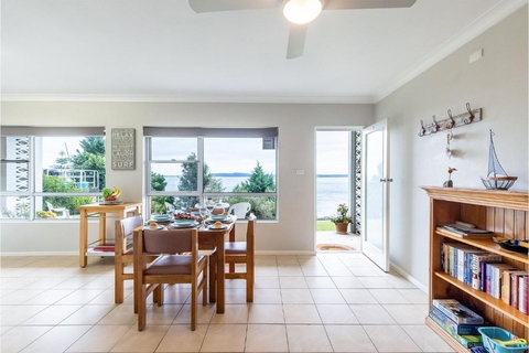 Quarterdeck 1 12 Magnus St Fantastic Unit With Spectacular Views - Darwin Holiday 0