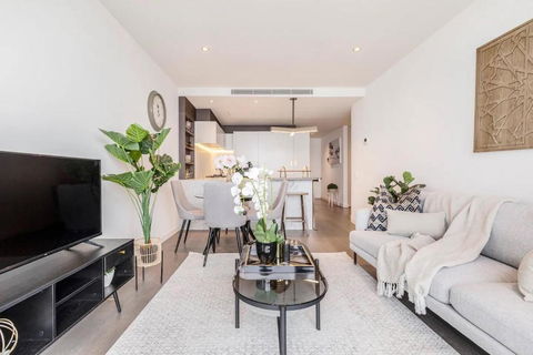 Queens Place Classy Lvl 69 Apt W Skyline Views - Darwin Holiday 1