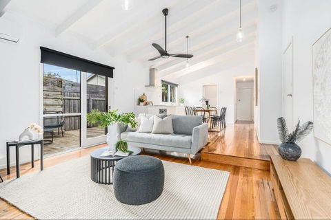 Quiet & Cozy 4 Bedroom Home - Darwin Holiday 2