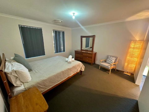 Quiet Busselton Retreat - Darwin Holiday 1