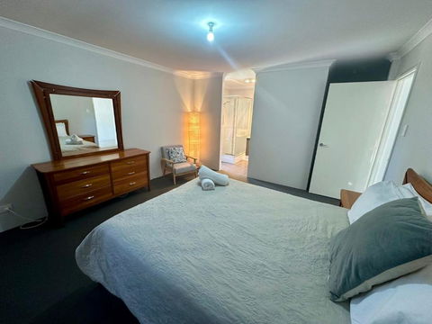 Quiet Busselton Retreat - Darwin Holiday 2