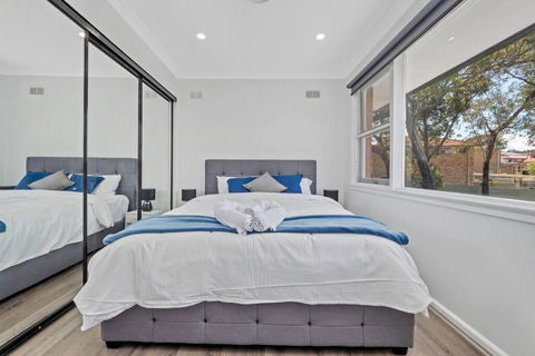 Quiet Elevated Serene Home (Top) - Darwin Holiday 2