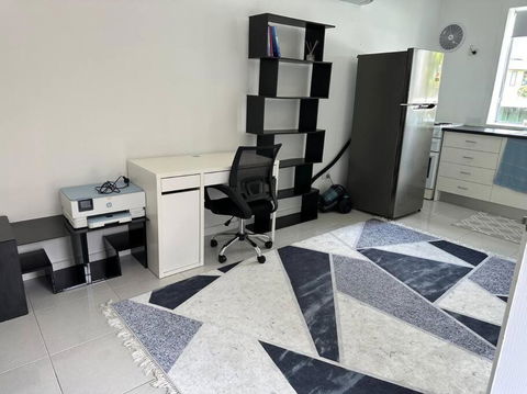 Quiet, Private Studio 1 Double Bed And Extra Matress - Darwin Holiday 1