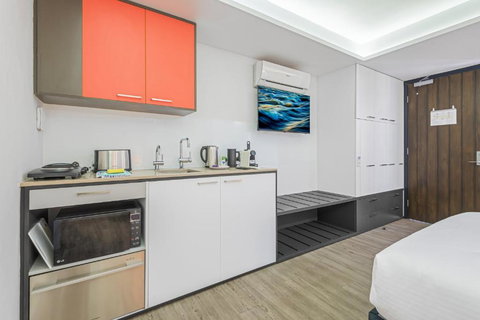 Quirky Studio With Sleek Decor In St Kilda - Darwin Holiday 1