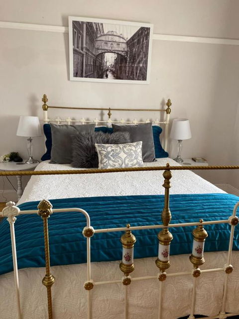 R&R Blue Diamond Luxury Cottage Maryborough, Vic - Darwin Holiday 1