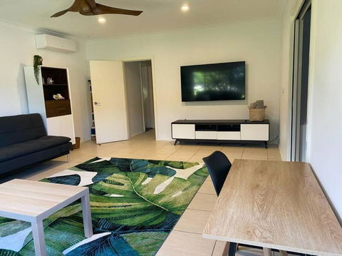 Rainbow Beachhouse - Deluxe, Pristine Location - Darwin Holiday 3