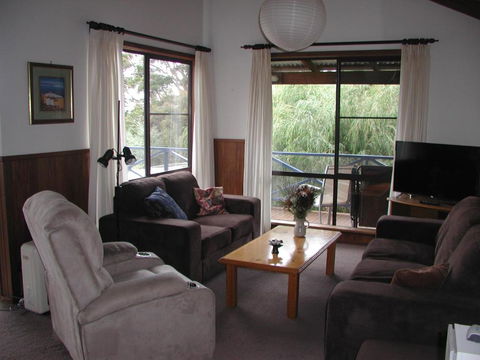 Rainbow House - Darwin Holiday 2