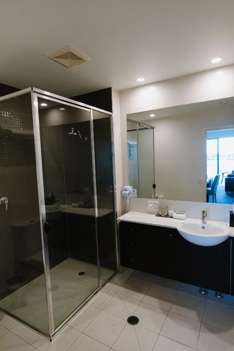 Ramada Hotel & Suites By Wyndham Ballina Byron - Darwin Holiday 3