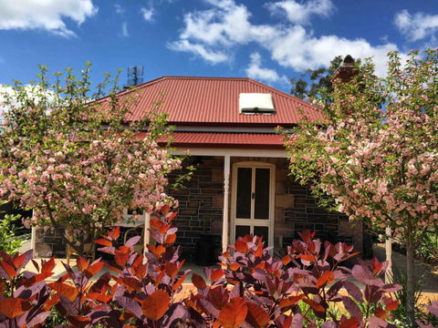 Randell Cottage - Adelaide Hills - Cosy Rustic Hideaway - Darwin Holiday 0