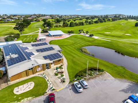 Range View House 23 Bristow Smith Ave Goolwa South-No Linen Included - Darwin Holiday 1