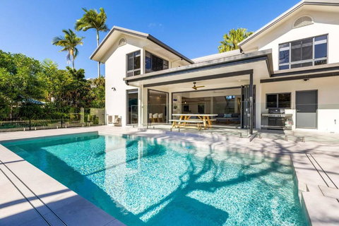 Raphari At The Cove - A Stunning Poolside Escape - Darwin Holiday 0