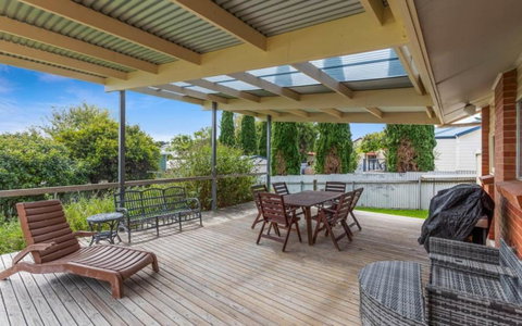 Ratties Residence 6 Carnegie St Port Ellliot - No Linen Included - Darwin Holiday 0