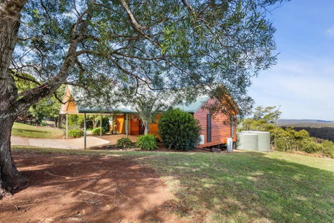 Ravensbourne Escape- Stella Luna - Darwin Holiday 2