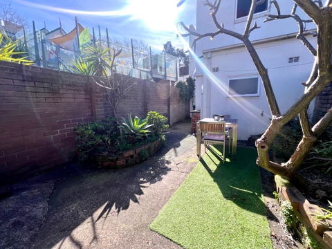 Rear Garden Suite - Darwin Holiday 2