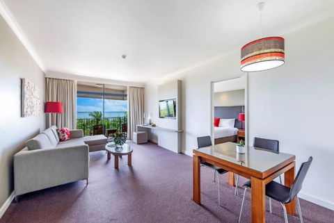 Recharge In Two Oceanview Adjacent Apartments - Darwin Holiday 2