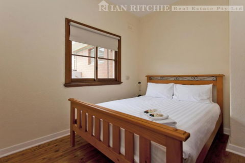 Red Brick Beauty - Central Cottage - Darwin Holiday 2