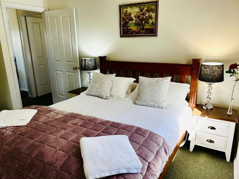 Red Hill Cottage Walcha - Darwin Holiday 3