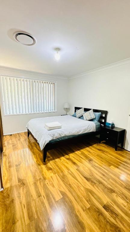 Quiet Family Townhouse In Wollongong CBD - Darwin Holiday 2