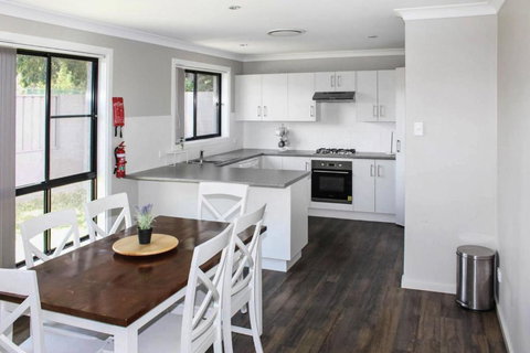 Quintet 1 157 - Darwin Holiday 3