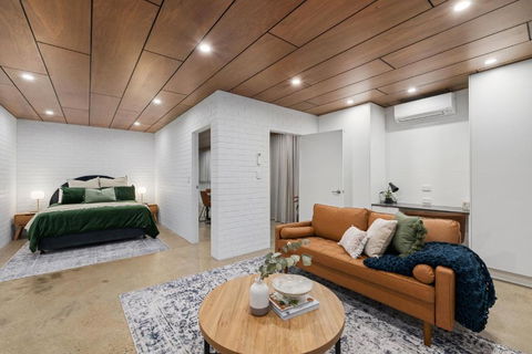 Railway Motel Myrtleford - Darwin Holiday 2