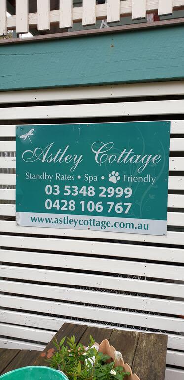 Astley Cottage - Darwin Holiday 0