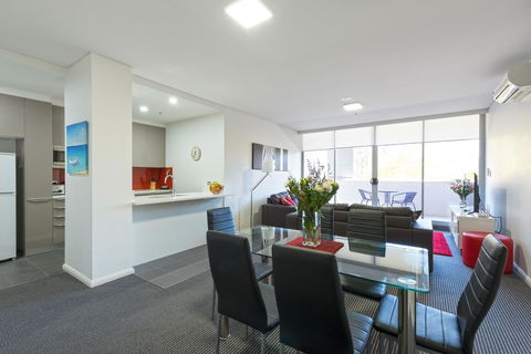 Astra Apartments North Sydney - Darwin Holiday 2