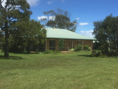 At HOME On HOLMES - Darwin Holiday 0