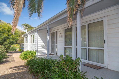 At The Beach - 54 Elizabeth Crescent - Darwin Holiday 3