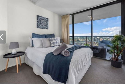 AU1 - Long Stay W Balcony RiverViews Fast WiFi - Darwin Holiday 3