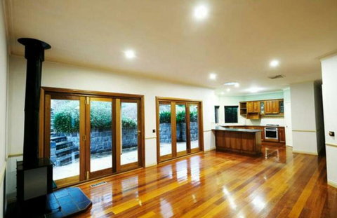 Aullywood Ringwood - Darwin Holiday 0