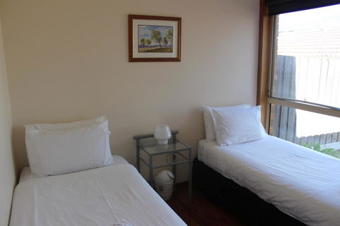 Australian Home Away @ Doncaster Anderson Creek 2 - Darwin Holiday 3