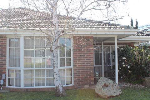 Australian Home Away @ Doncaster Elgar - Darwin Holiday 0