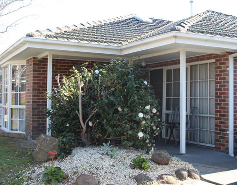 Australian Home Away @ Doncaster Elgar - Darwin Holiday 1