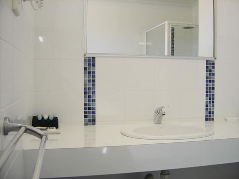 Avaleen Lodge Motor Inn - Darwin Holiday 1
