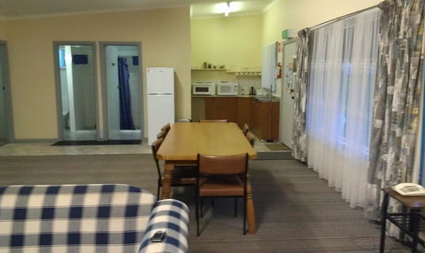 Avalon Motel - Darwin Holiday 1