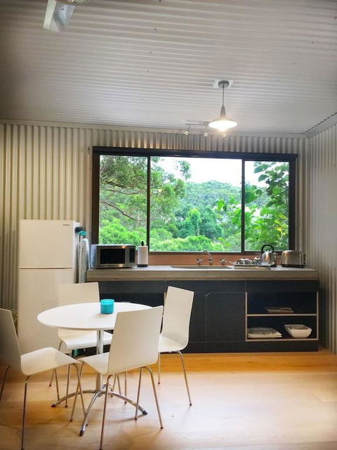 Avoca Beach And Bush - Darwin Holiday 3