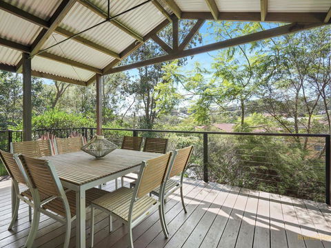 Avoca Beach Living - 84 Avoca Drive, Avoca Beach - Darwin Holiday 0