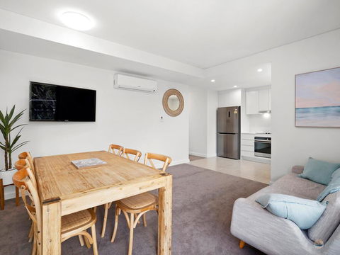 Avoca Beach Pad- 210/14-18 Cape Three Points Rd - Darwin Holiday 1