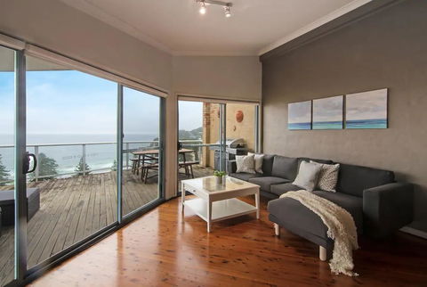 Avoca Heights House /// 4 BDR 2.5 BTH // Direct Ocean Views - Darwin Holiday 0
