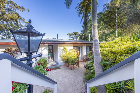 Avocado Sunset Bed & Breakfast - Darwin Holiday 1