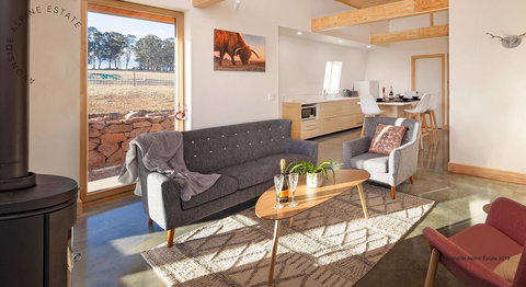 Avonside Alpine Estate Cabin 2 - Darwin Holiday 3