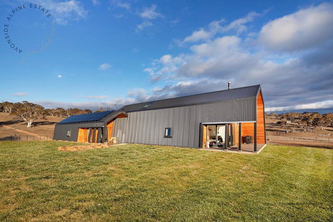 Avonside Alpine Estate Cabin 2 - Darwin Holiday 2