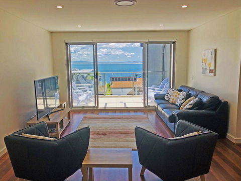 Avra Seabreeze', 503/4-8 Bullecourt Street - Darwin Holiday 2